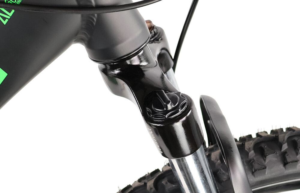 Rower górski MTB INDIANA X-Pulser 2.6 M15 26 cali męski Czarno-zielony zbliżenie na amortyzator rower typu hardtail przedni amortyzator marki HL Corp typ HL-389 26 Ahead ułatwia najeżdżanie na przeszkody niweluje wstrząsy niska masa roweru duża sztywność regulacja za pomocą sprężyny obsługa poprzez manetki