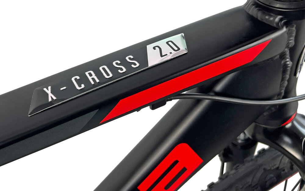 Rower crossowy INDIANA X-Cross 2.0 M21 męski Czarno-czerwony zbliżenie na ramę 21-calowa aluminiowa ramę rower zwinny lekki łatwo go podnieść odporność na korozję wybor rozmiaru ramy Twój wzrost mierzony w zrelaksowanej pozycji typ roweru dla osób o wzroście od 180 do 190 cm