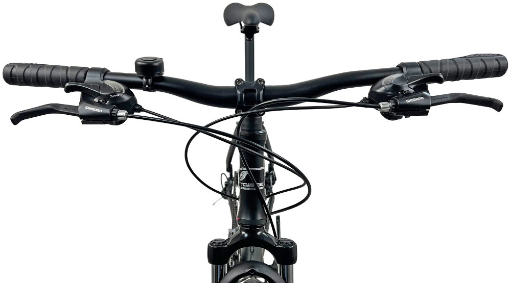 Rower crossowy INDIANA X-Cross 2.0 D21 damski Czarno-różowy zbliżenie na kierownicę kierownica widoczna od przodu regulowana kierownica marki G.W. typu HB023 Steel FOV W.680 aluminiowy wspornik PROMAX typu Multiset AHED.MA-570 FOV lekkość trwałość manetki pokryte antypoślizgowym materiałem pewny chwyt