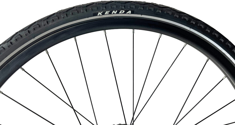 Rower crossowy INDIANA X-Cross 4.0 M19 męski Szary zbliżenie na oponę rozmiar koła 28 cali łatwe pokonywanie przeszkód duży kontakt koła z podłożem szerokie opony marki KENDA dobra przyczepność dwuściankowych obręczach marki BERETTA zachowanie regularnego kształtu kół stabilne trzymanie opony bezpieczna i komfortowa jazda regularne sprawdzanie ciśnienia powietrza wartość na bocznej części opony