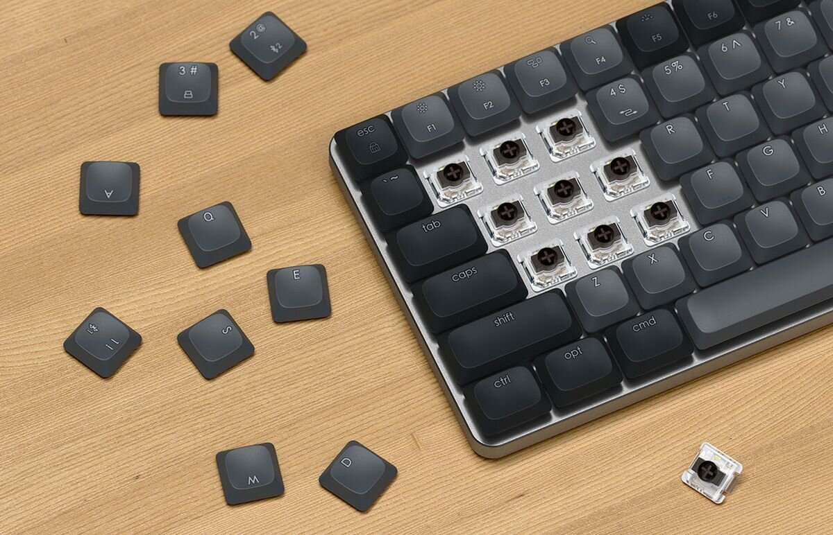 SATECHI Slim SM1 nisko-profilowe przełączniki mechaniczne Brown wyczuwalny punkt aktywacji płynny skok klawisza zmniejsza liczbę przypadkowych kliknięć Niski profil klawiszy - klawiatura z wyciągnietymi klawiszami