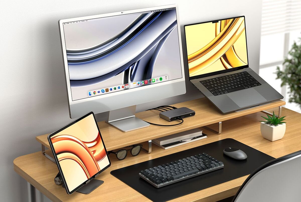 SATECHI Slim SM1 Smukła forma i kompaktowy rozmiar 308 x 119 x 24  mm Wbudowany akumulator ładowany przez USB-C - klawiatura obok myszki na podkładce