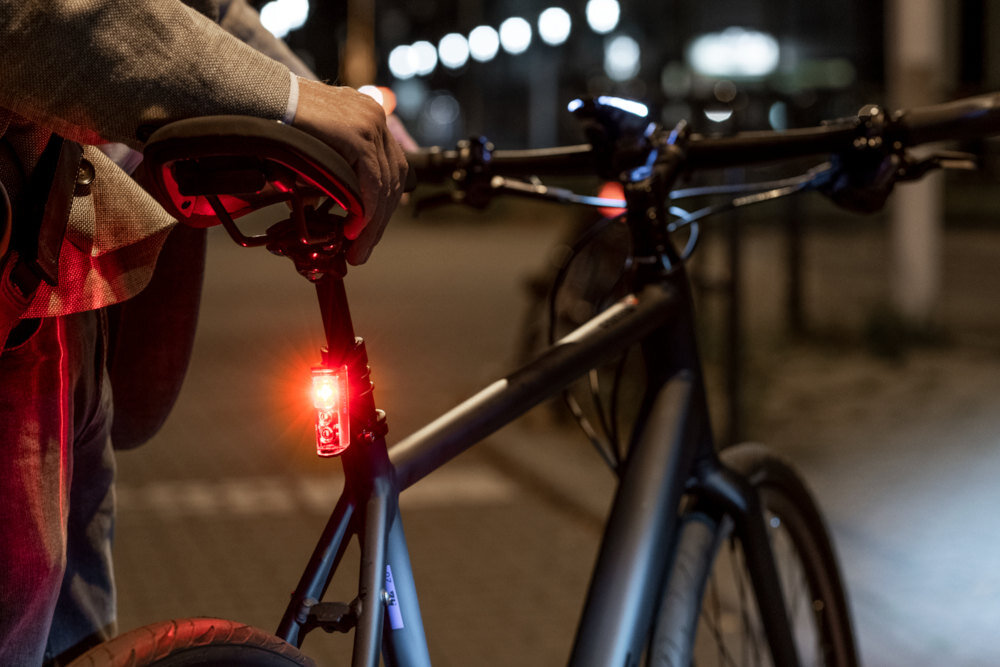 Zestaw lampek rowerowych SIGMA Aura 80 Set W Blaze światło natężenie oświetlenie teren widoczność