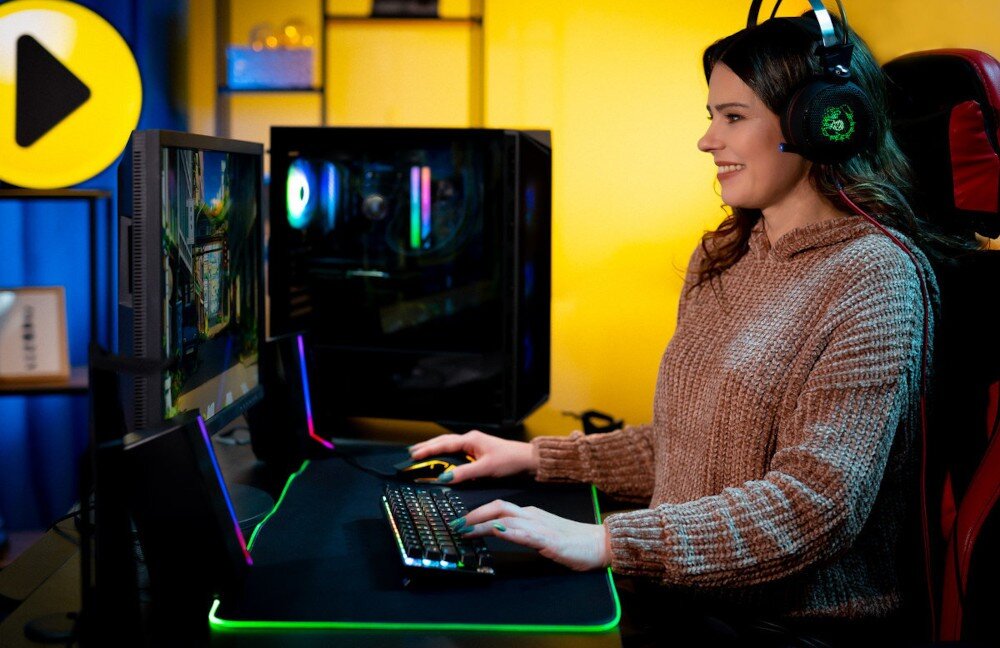 Komputer MAD DOG PBG AORUS301-I10DR32 i5-12400F 32GB RAM 1TB SSD GeForce RTX4060 Wi-Fi Windows 11 Home opis