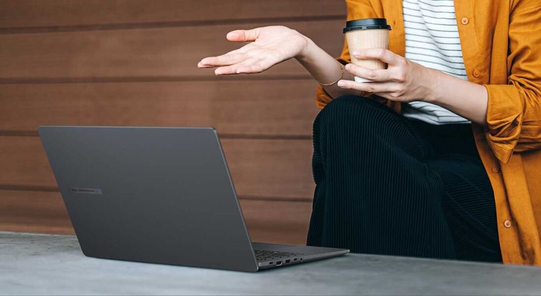 Laptop ExpertBook BM1 P1503 - dwukierunkowa redukcja szumów opartą na AI