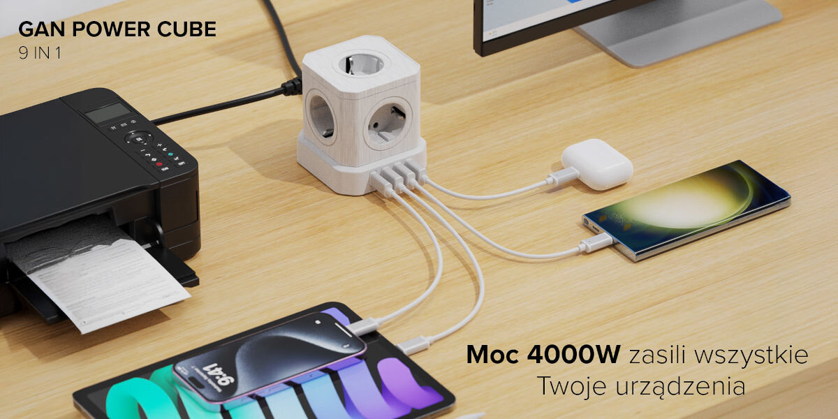 Listwa NEWELL GaN Power Cube NL4385 Biały, moc, stabilność, bezpieczeństwo, solidność, listwa stoi na blacie a do niej podpięte 4 złącza usb