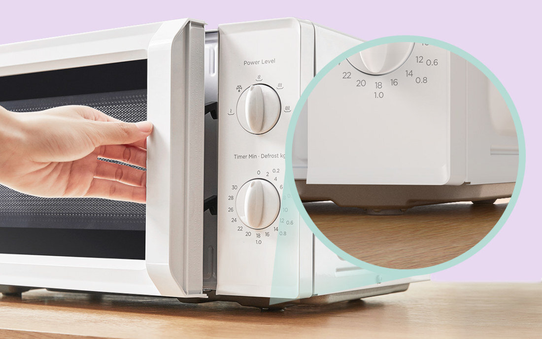 Kuchenka mikrofalowa COMFEE CMO-MP012OC-WH komfort wygoda antyposlzgowe nozki maty