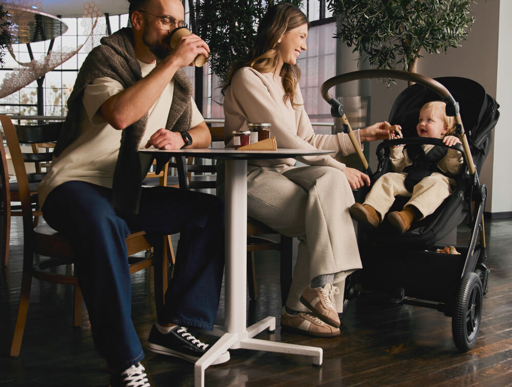 Wózek wielofunkcyjny KINDERKRAFT Moov 2 XL 3w1 Szary Siedzisko dopasowane do wieku Transformowalne siedzisko 2 w 1  w kilku ruchach siedzisko oparcie wymiary dlugosc pozycji lezacej