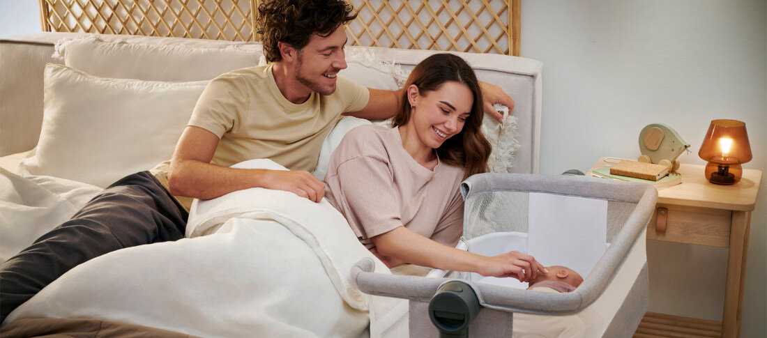 Łóżeczko dostawne KINDERKRAFT Neste Up 2 Jasnoszary wygląd wizualizacja prezentacja design Bliskość i spokojny sen