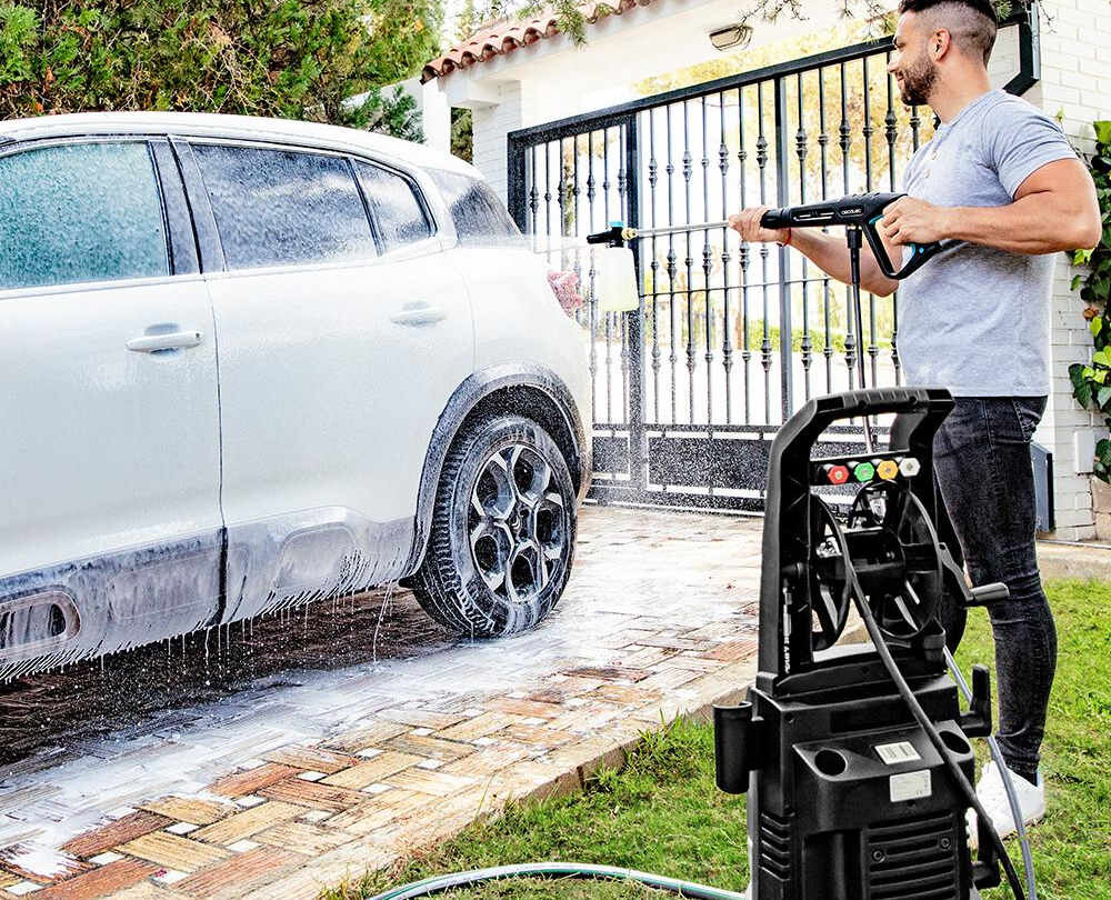 Myjka ciśnieniowa CECOTEC HydroBoost 3200 TotalClean Usuwa każde zabrudzenie silnik moc silnik bezszczotkowy szybkie usuwanie zabrudzeń krótki czas pracy