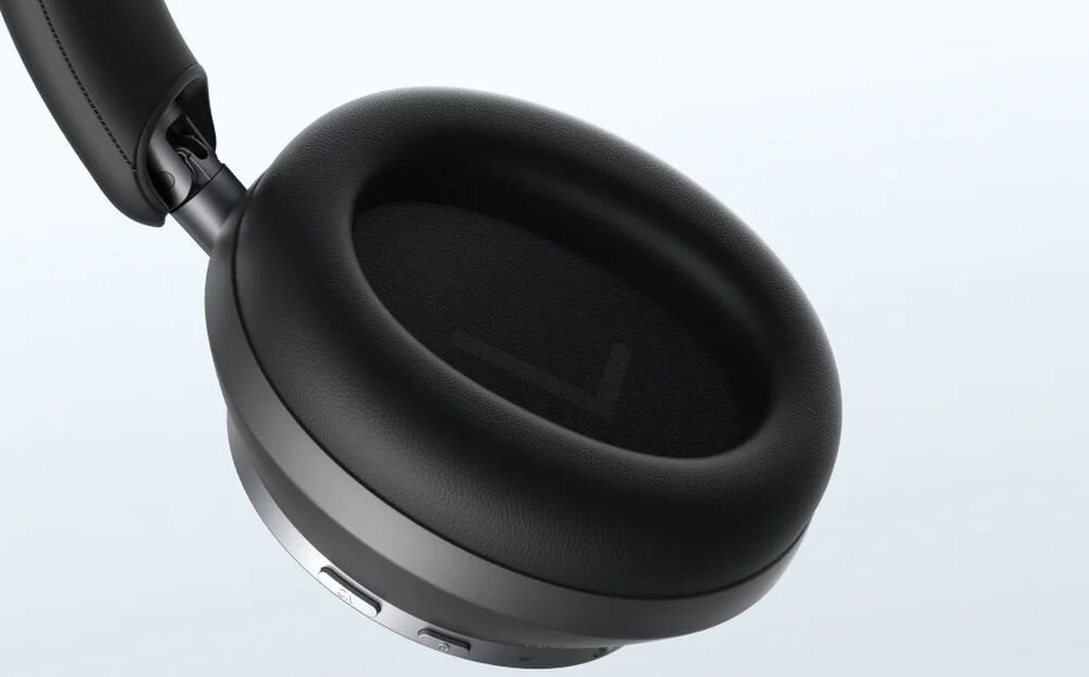 SOUNDCORE Space One Pro ANC składane nauszniki mobilność transport przechowywanie słuchawki, kadr na nausznik słuchawek