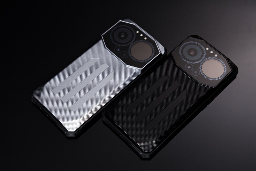 Smartfon IIIF150 B3C   kv lifestyle początek opisu sekcja nagłówkowa