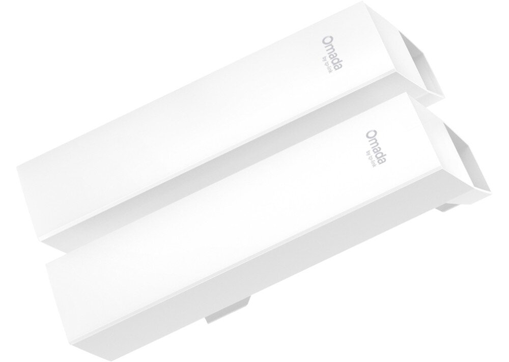 Na obrazie widoczne są dwa białe urządzenia z napisem \'Omada by TP-Link\'.