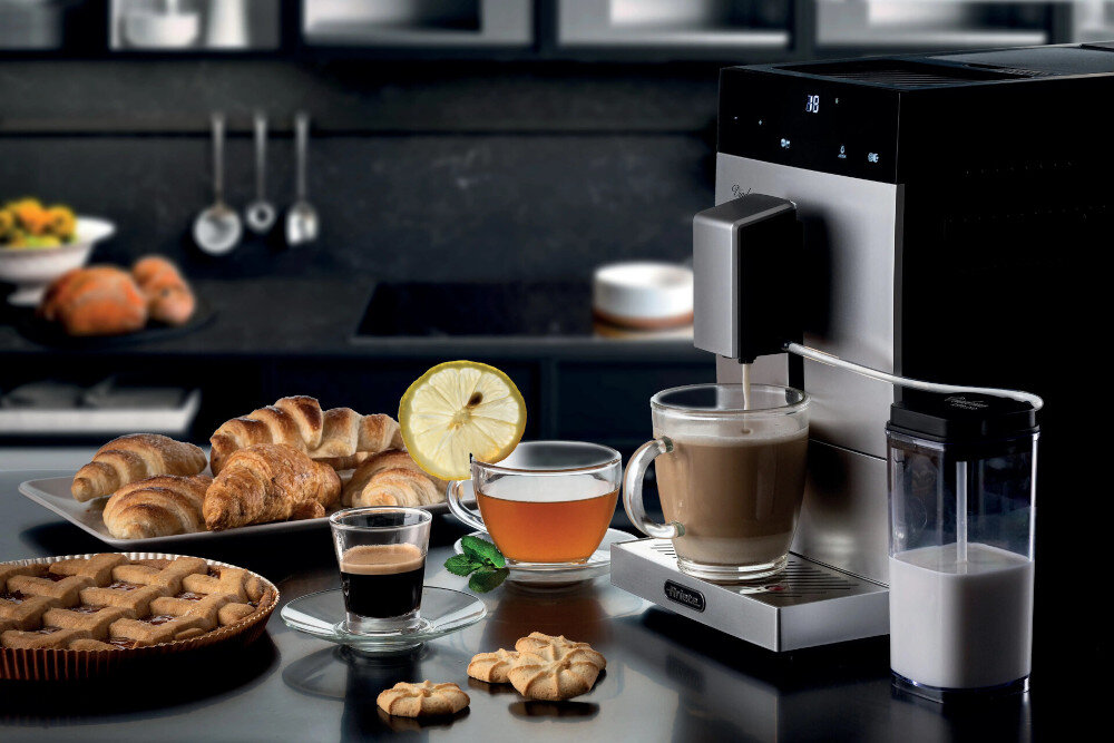 Ekspres ARIETE Diadema Cappuccino 1453/01 Srebrny wygląd design prezentacja wizualizacja komfort parzenia kawy 