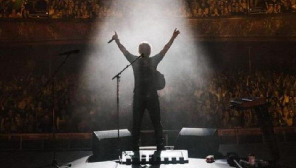 Looper HEADRUSH Sheeran Looper X - Technologia inspirowana koncertami stadionowymi, postać na scenie