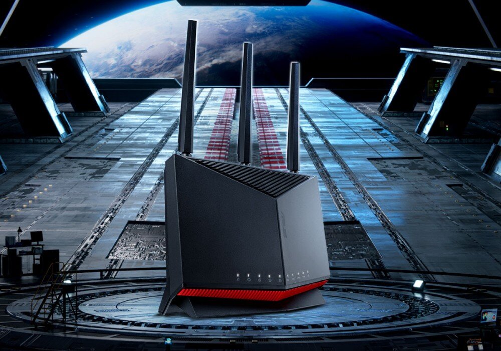 Router ASUS RT-BE86U Router umieszczony w futurystycznej scenerii kosmicznej na metalowym podłożu, opis