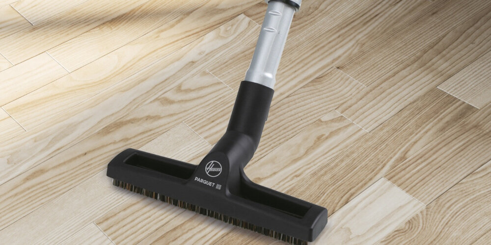 ODKURZACZ HOOVER TXL70HM 011 WORKOWY Szczotka do parkietu komfort filcowe kółka miękkie włosie chroni przed zarysowaniami uszkodzeniami bezpieczeństwo powierzchni