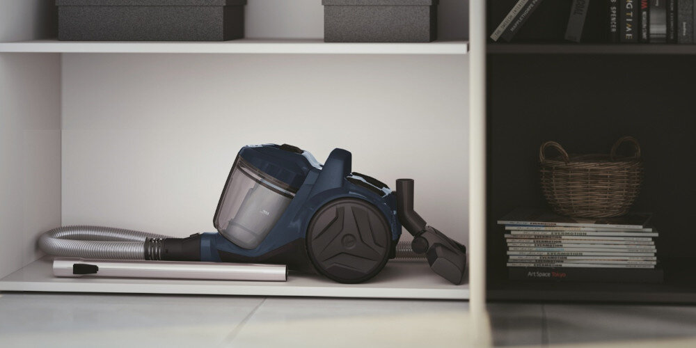 ODKURZACZ HOOVER HP110HM 011 BEZWORKOWY praktyczny uchwyt na rurę łatwe bezpieczne parkowanie pozycja pionowa przechowywanie