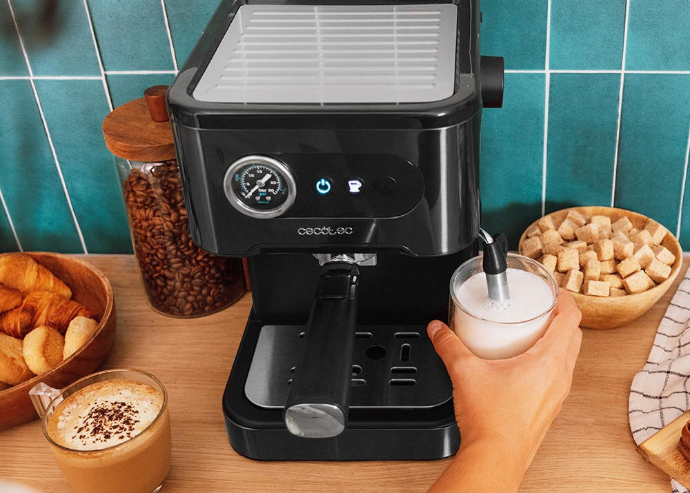 Ekspres CECOTEC Power Espresso 20 Pro Kremowa pianka bez wysiłku Regulowana dysza spieniająca podgrzewać płyny przygotowywać gorącą wodę