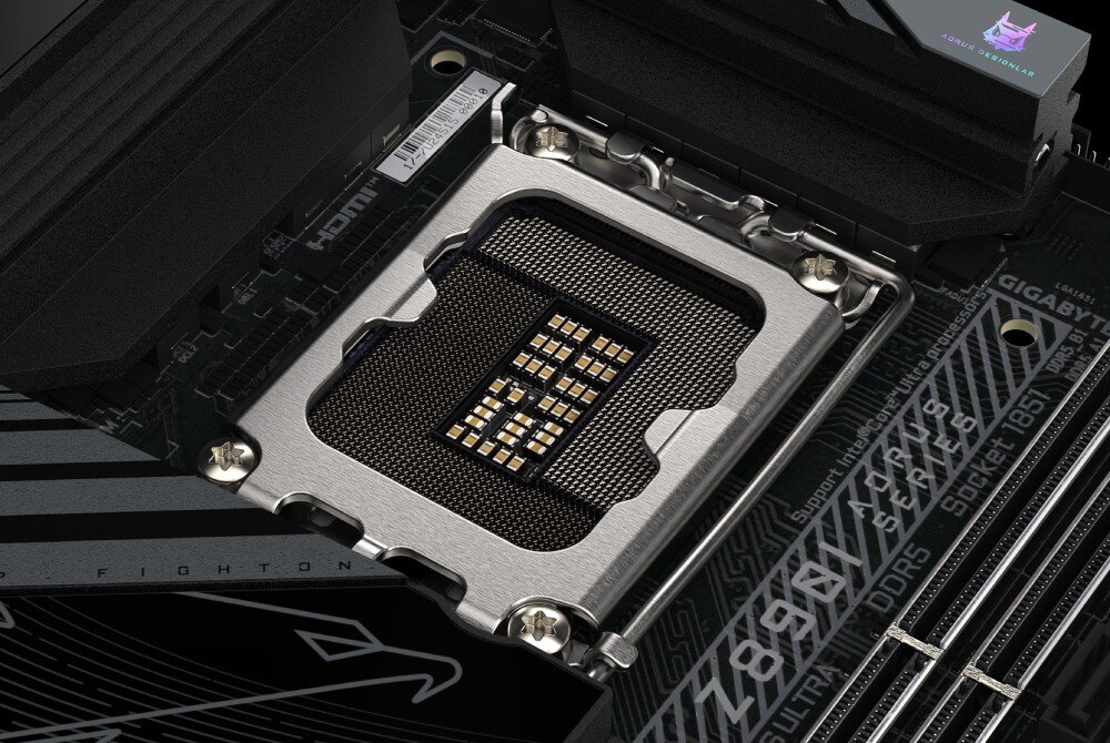 Płyta główna GIGABYTE Z890I Aorus Ultra Zbliżenie gniazda procesora w płycie głównej, z widocznymi pinami w środku i metalową ramką mocującą, układ zasilania, stabilność