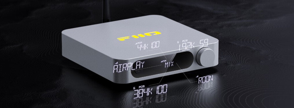 Odtwarzacz sieciowy FIIO SR11 wyświetlacz LCD kontrola trybów sieć głośność, odtwarzacz po skosie na czarnym tle