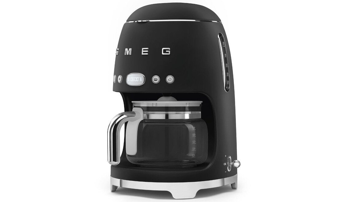 Ekspres SMEG DCF02BLMEU Planowanie z AutoStart Tryb AutoStart ustawienie godziny automatycznego uruchomienia kawa Funkcja utrzymywania temperatury