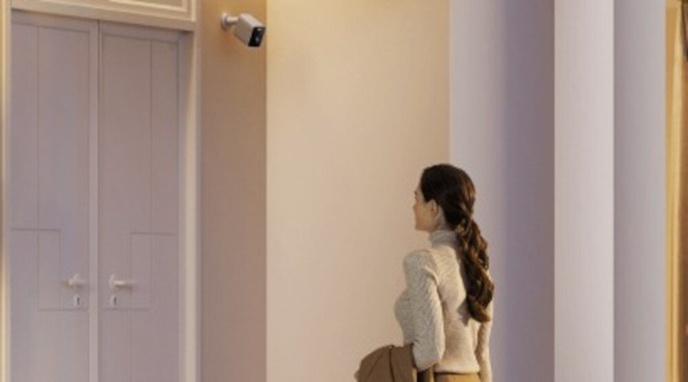 Kamera XIAOMI BW300 dwukierunkowa komunikacja wyraźny dźwięk, kamera zamontowana na elewacji budynku