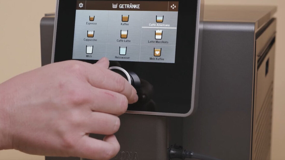 Ekspres NIVONA Nicr 970 Srebrny Intuicyjne sterowanie >Duży, 5-calowy ekran dotykowy TFT szybko wybiera ulubiony napój dopasowuje go do swojego gustu kawa