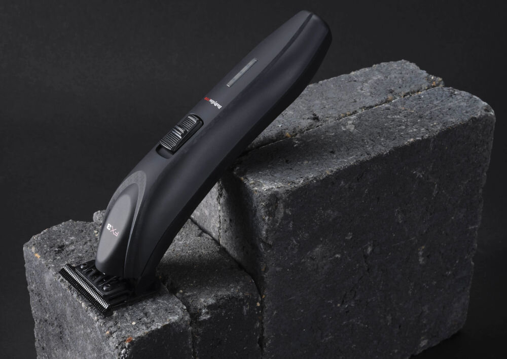 Strzyżarka BABYLISS Pro FXX3CBE cyfrowy bezszczotkowy silnik wysoki moment obrotowy prędkość 7200 obrotów na minutę technologia stałej prędkości równa prędkość płynne precyzyjne cięcie maksymalna wydajność optymalne rezultaty komfort efektywność