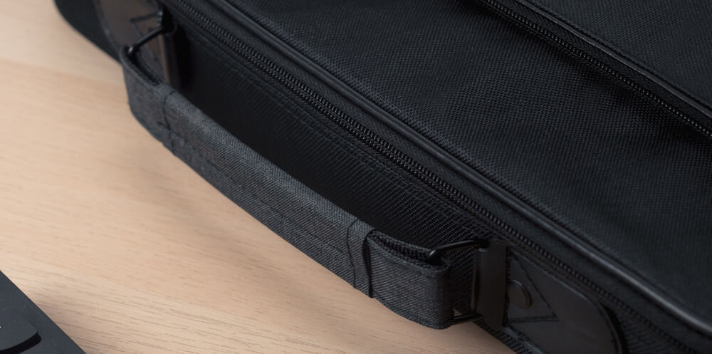 Torba na laptopa NATEC Impala 2 17.3 cali Czarny materiał (poliester 600D) o wysokiej odporności na przetarcia oraz zwiększonej
ochronie przed wilgocią