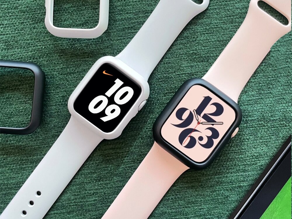 Etui Araree Aero
dwa etui leżą case pokrowiec ramka