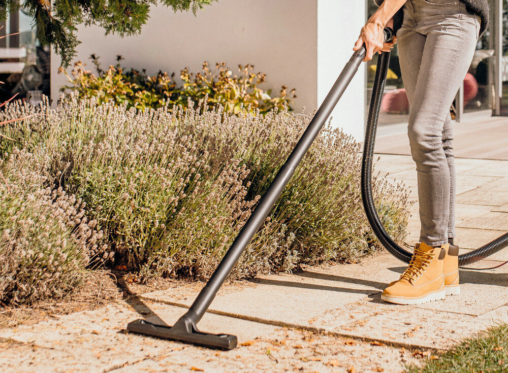 Odkurzacz warsztatowy KARCHER WD 3 V-15/4/20 1.628-121.0 zdjęcie lifestyle Zbiornik 15 l Zastosowanie tworzywa sztucznego