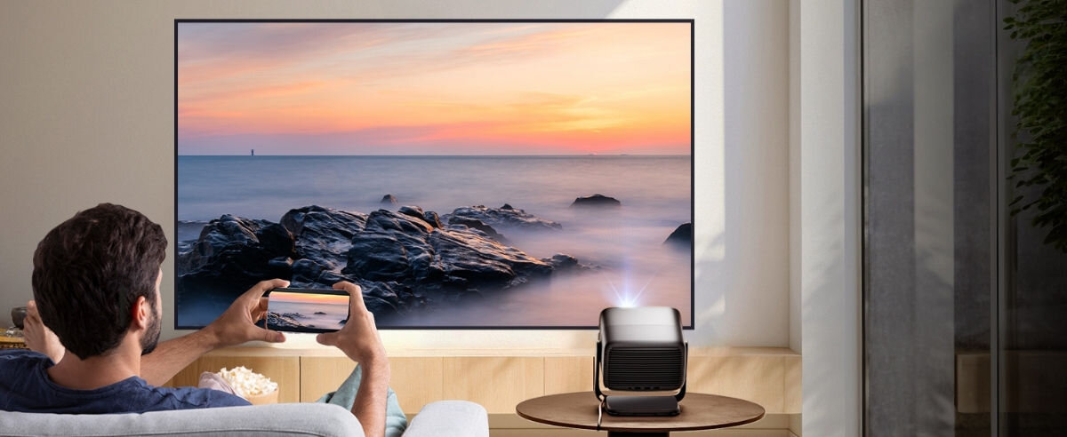 Projektor JMGO N1S Infinity - Bezprzewodowe przesyłanie treści z Chromecast