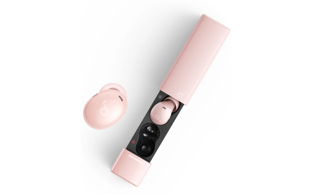 Słuchawki dokanałowe SOUNDCORE A30I ANC - Dobre do rozmów, etui ze słuchawkami na białym tle po skosie