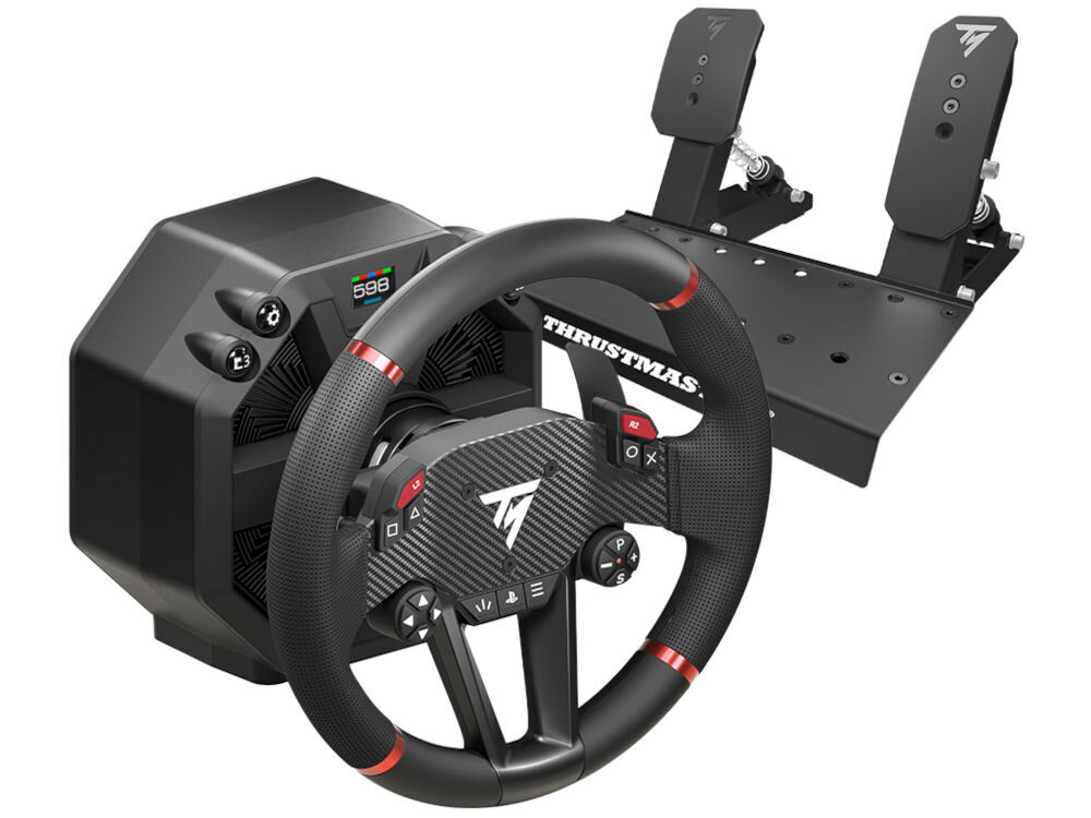 Кермо THRUSTMASTER T598 з прямим осьовим приводом (PS4/PS5/PC) з зображенням пристрою, підключеного до бази спереду під кутом на білому фоні з педалями, постійним крутним моментом 5 Нм, функцією перевищення сили ефекту, затримкою на рівні 5 мс, технологією HARMONY, високочастотними коливаннями.