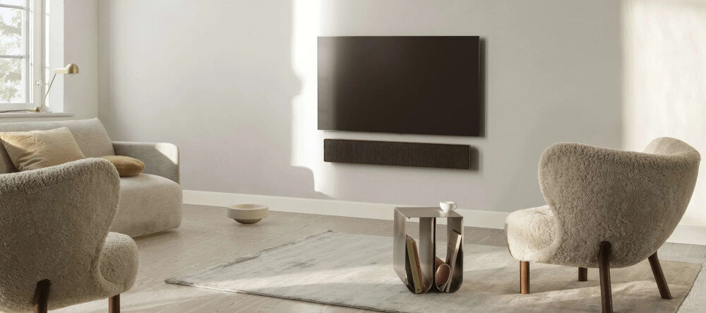Soundbar BANG & OLUFSEN Beosound Stage - Nietuzinkowy soundbar, SOUNDBAR POWIESZONY NA ŚCIANIE POD TELEWIZOREM, salon