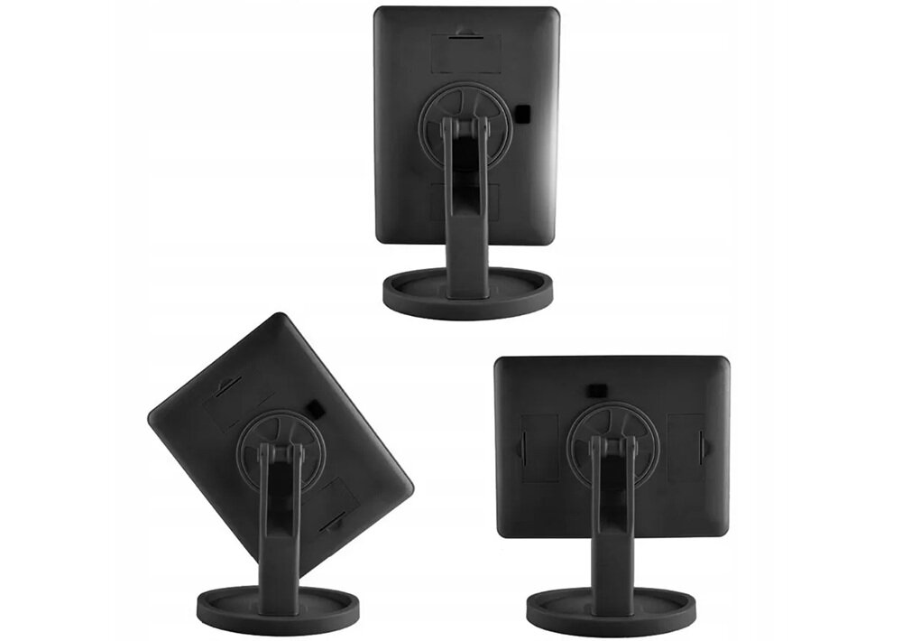 Na obrazie widoczne są trzy czarne lusterka kosmetyczne z prostokątnymi taflami, każde ustawione pod innym kątem. Lusterka mają okrągłe podstawy i regulowane uchwyty.