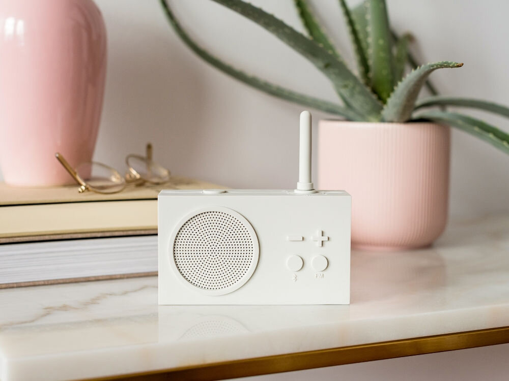 Radioodtwarzacz LEXON Tykho 3 LA119W7 Jasnobeżowy
            radio na szafce bluetooth bezprzewodowe fm radioodtwarzacz radioodbiornik dźwięk