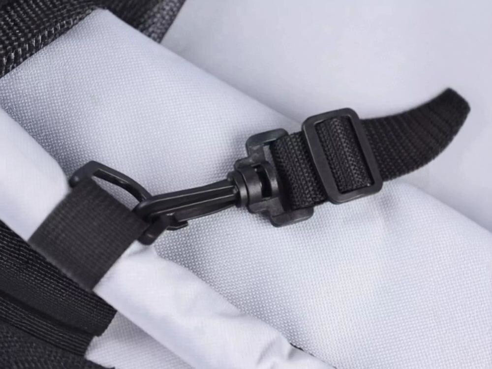 Transporter EXTRALINK PET-841 Czarny Pewność podczas jazdy Regulowane paski do większości siedzeń Solidna konstrukcja  Przemyślany kształt