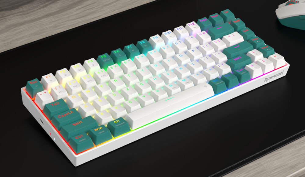 Klawiatura K678WG-RGB-PRO Singed
zyskaj przewagę w grze, produkt na czarnej podkładce