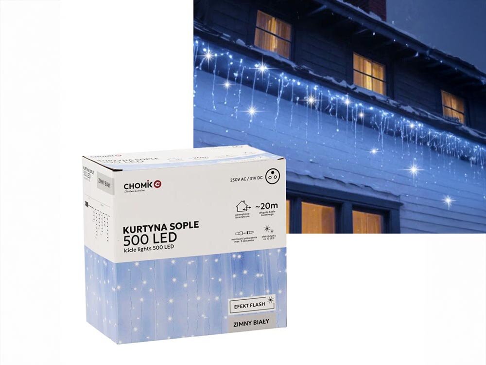 Kurtyna dekoracyjna EXTRALINK 9898 500 LED Sieciowe 20 m Biały, sople, flash, lód, atmosfera, na białym tle opakowanie fabryczne kurtyny wraz z kurtyna rozwieszona na ścianie budynku świeci ciepłym kolorem