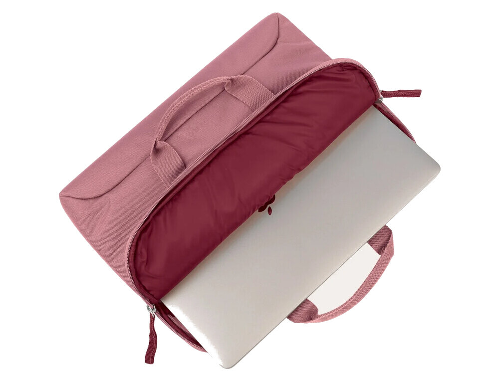 Różowa torba na laptopa z otwartym zamkiem, ukazująca wnętrze w ciemniejszym odcieniu różu oraz częściowo wsunięty srebrny laptop.