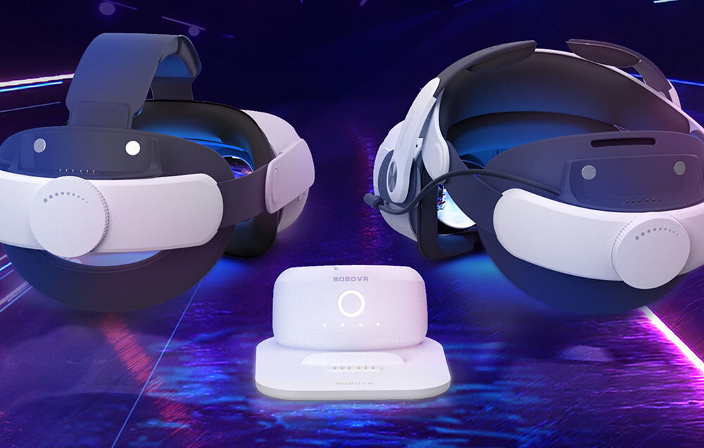 Akumulator BOBOVR M2 Pro + Stacja ładująca dwie pary gogli obok siebie na fioletowym tle z podświetleniem pomiędzy stacja ładowania i akumulator