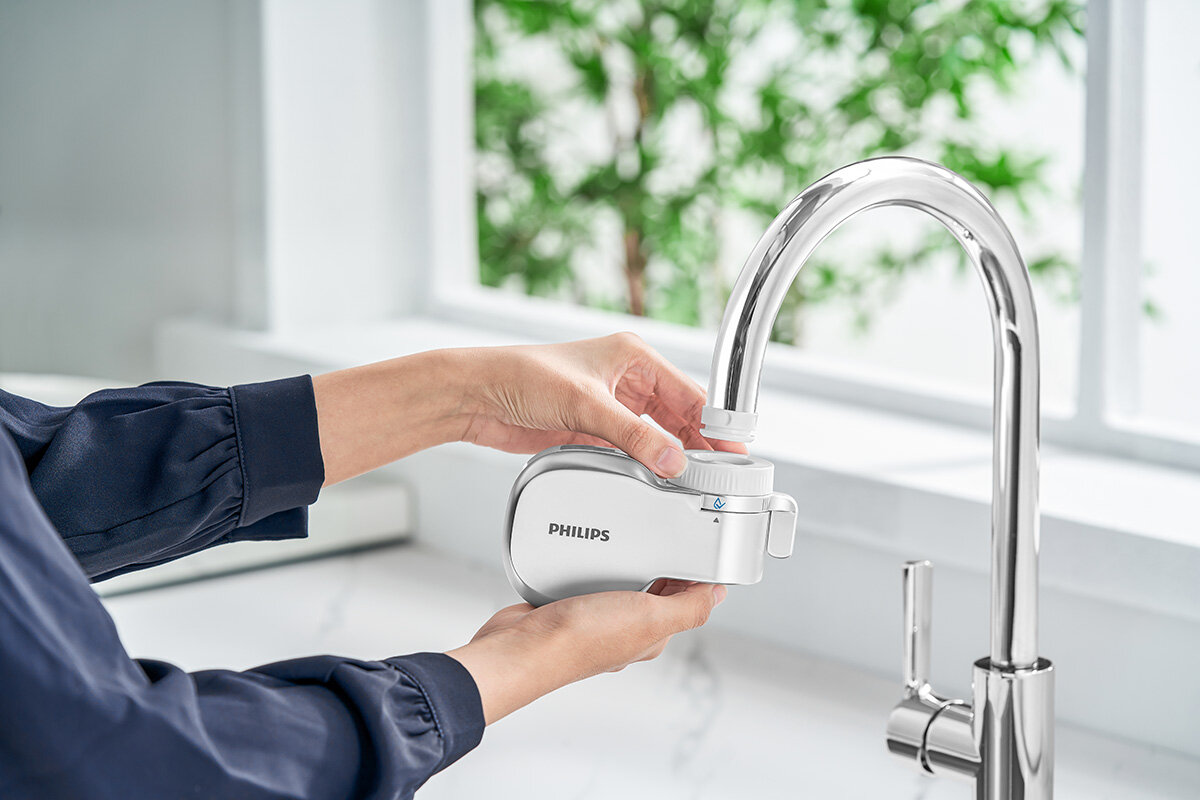 Redukcja zanieczyszczeń
Filtr nakranowy Philips Micro z systemem ultrafiltracji X-Guard zmniejsza zawartość chloru, ołowiu, mikroplastiku oraz bakterii w wodzie. Dzięki technologii aktywowanych włókien węglowych i membranie z włókna syntetycznego, filtr zapewnia doskonałą jakość wody. Ciesz się czystą i smaczną wodą każdego dnia.