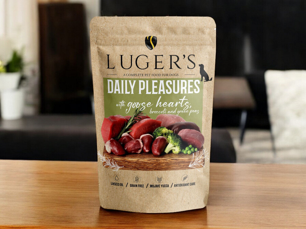 Karma dla psa LUGER'S Daily Pleasures serca gęsi, brokuł i zielony groszek 500 g karma w puszce na blacie