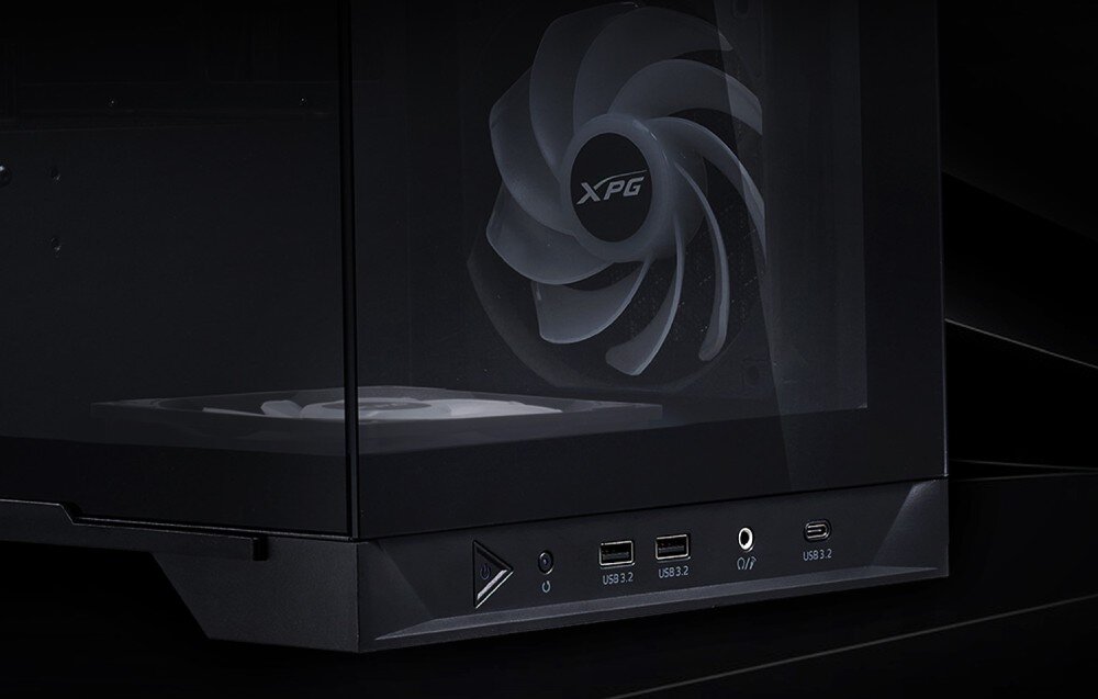 Obudowa ADATA XPG Invader X BTF Biały przybliżenie na przedni panel z portami USB przyciski