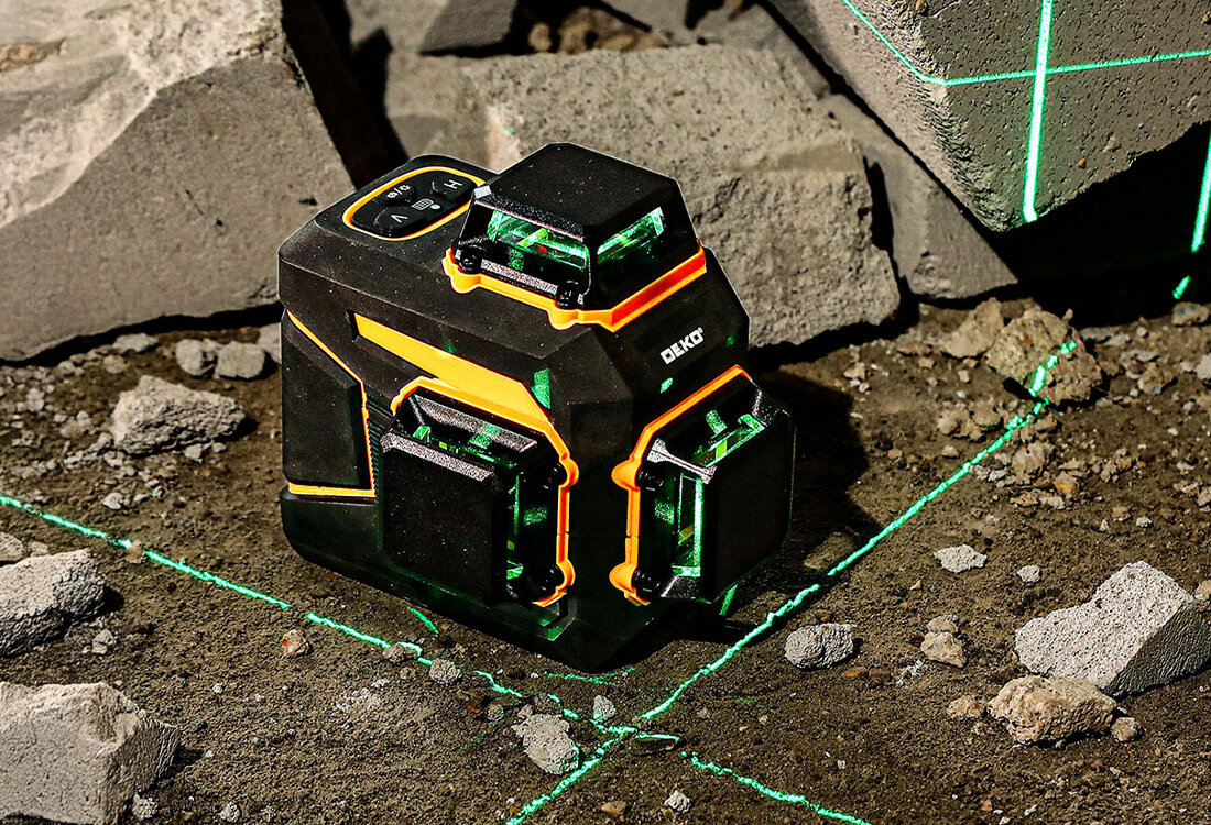 Poziomica laserowa płaszczyznowa 3D DEKO DKLL12PQ1 wahadlo grawitacyjne samoczynne poziomowanie tolerancja poziomowania do 3° czas pomiaru mniej niz 4 sekundy sygnaly swietlne i dzwiekowe