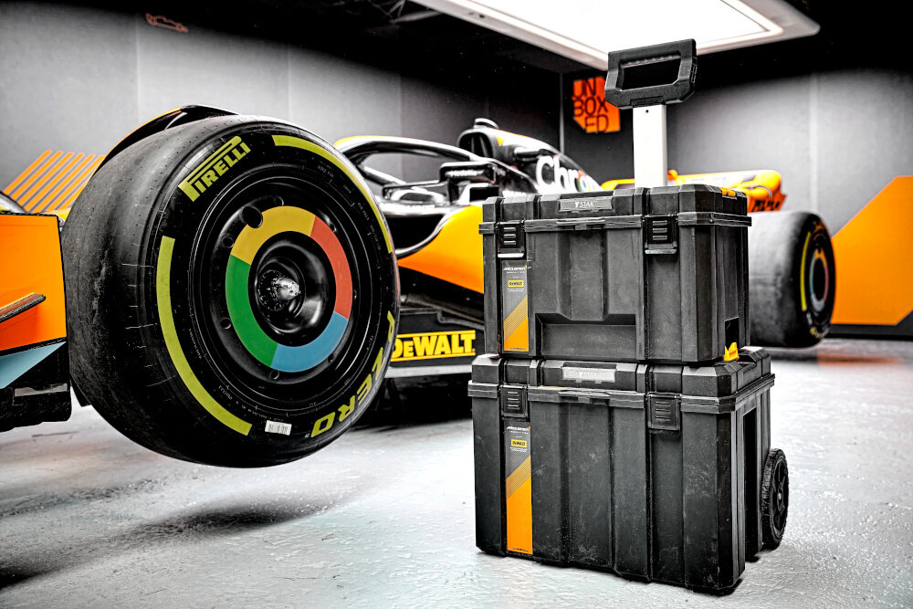 Zestaw skrzyni na narzędzia DEWALT McLaren 3 w 1 DWST60452-1 mobilne przechowywanie wielozadaniowe zastosowanie efektywna organizacja sprzętu wygodny transport narzędzi