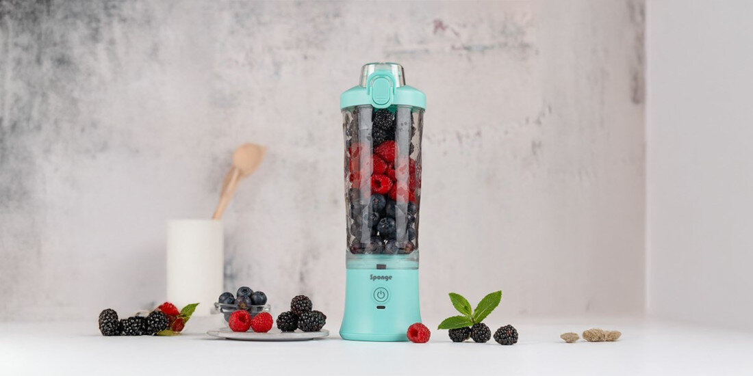 Blender personalny SPONGE SPONBLM01 Dwa tryby miksowania Standardowy tryb pulsacyjny składniki kontrola konsystencja możliwość przygotowania różnorodnych przepisów