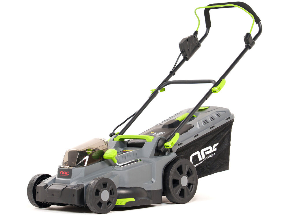 Kosiarka akumulatorowa NAC LB40-37-2B40-S kosiarka na białym tle widoczna od przodu pod skosem zadbany trawnik koszenie trawy mobilność zasilanie akumulatorowe